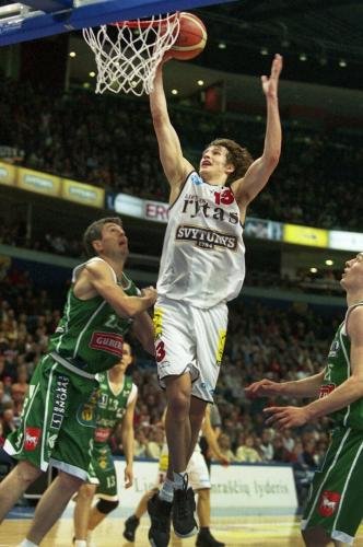 2001-2006 m. atstovavo Vilniaus "Lietuvos Rytui"