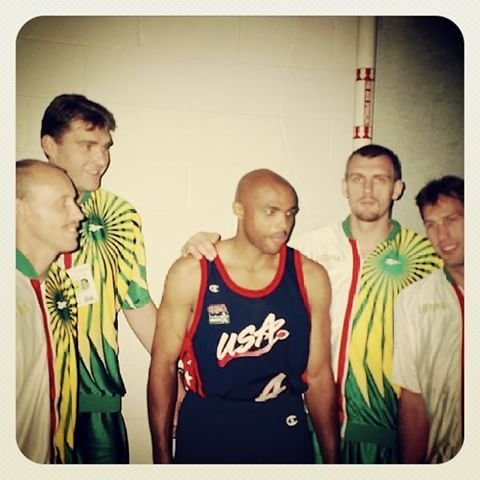 1996 m. Atlantos olimpiada. Akimirka po rungtynių su JAV