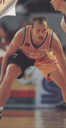 1993 m. Rimas Kurtinaitis išvyksta į Australiją ir atstovauja Townswillio "Suns" komandai