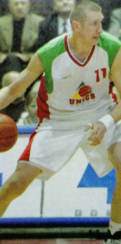 2002-2004 m. atstovavo Kazanės "Uniks"